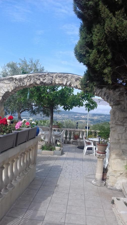 Hotel Le Saint Victor à Mirabel-aux-Baronnies Extérieur photo