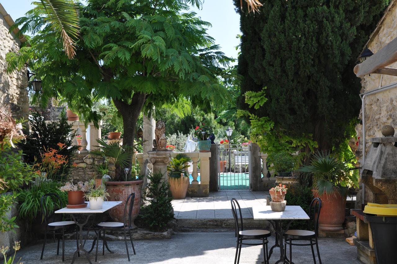 Hotel Le Saint Victor à Mirabel-aux-Baronnies Extérieur photo